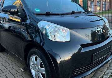 Toyota iQ 99.000 km 4.799 &euro; Berlin 13086