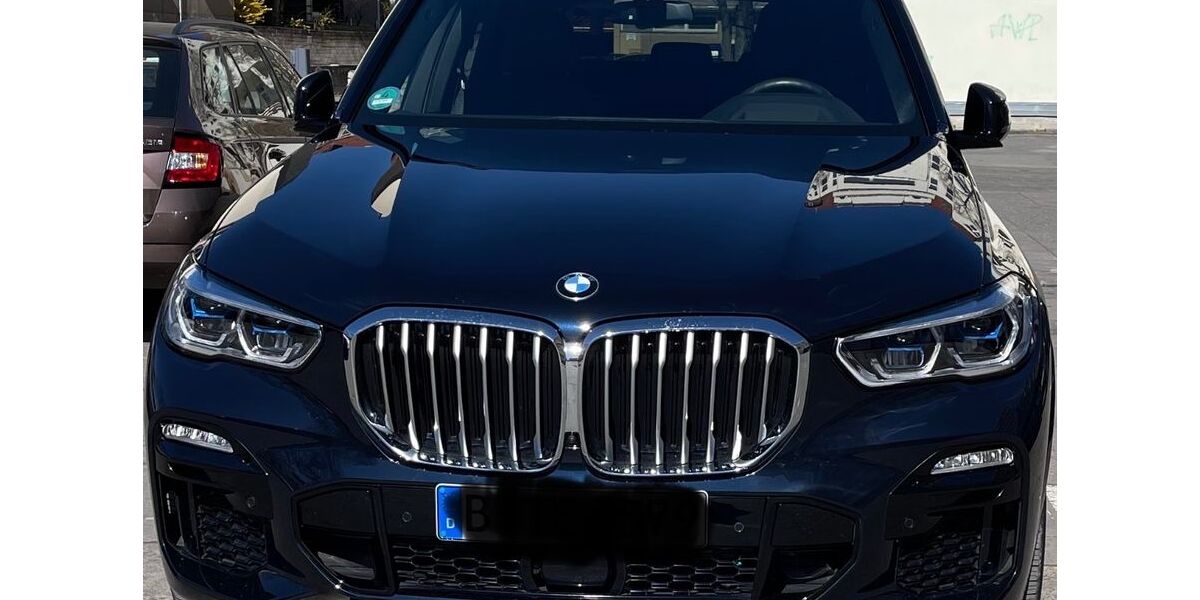BMW X5 56.500 km 58.200 &euro; BERLIN 10777