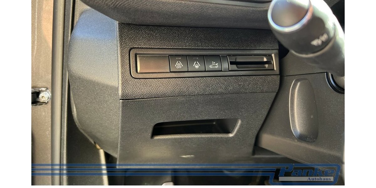 Peugeot 3008 GT 130 S&S EAT8*Massage*360°*Full-LED*NAV* 34.693 km 25.990 &euro; Berlin 13187