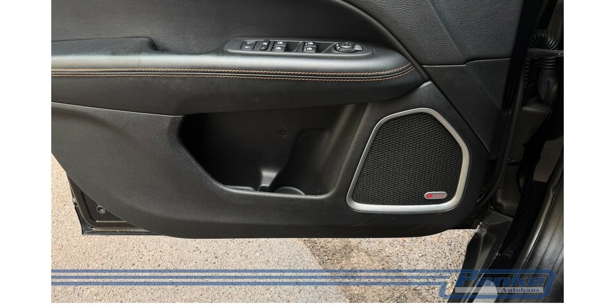 Jeep Compass 1.4 M-Air Limited 4WD*Beats*ACC*TotW*RFK 94.091 km 15.990 &euro; Berlin 13187