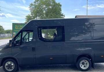 IVECO Daily 238.000 km 23.900 &euro; Berlin 12681
