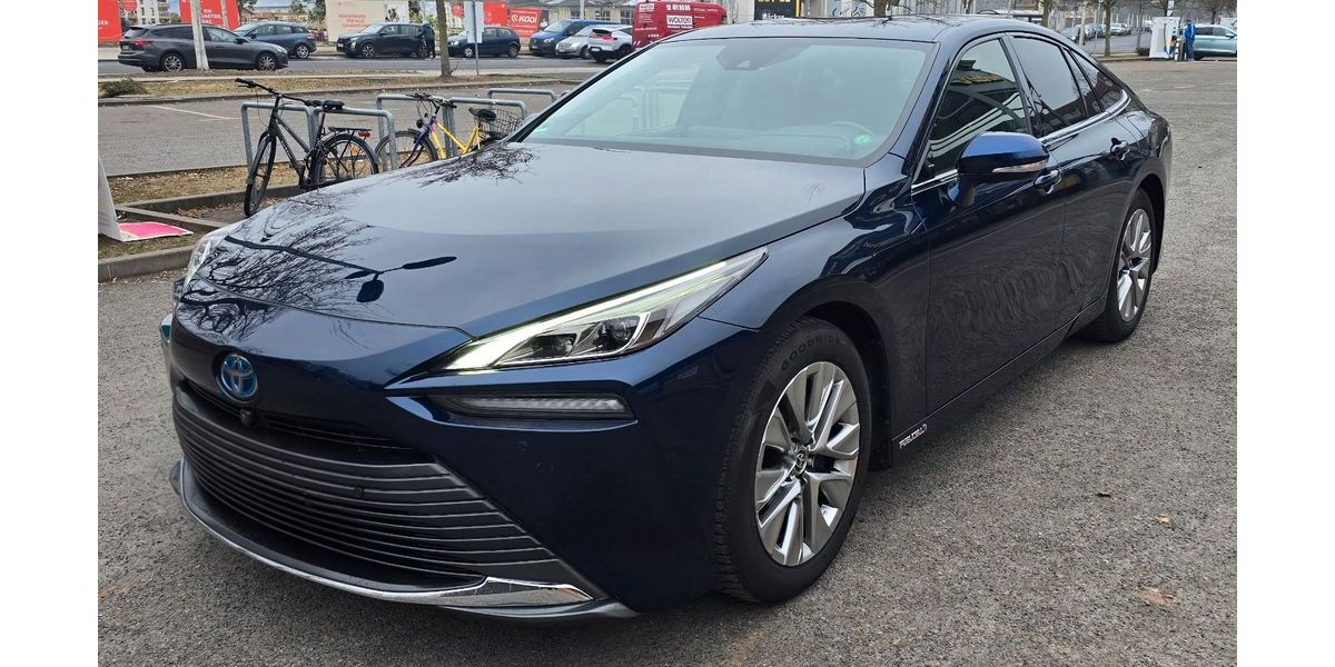 Toyota Mirai 269.000 km 9.400 &euro; Berlin - Neukölln 12043