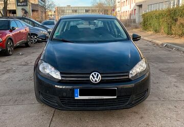 VW Golf 198.000 km 3.300 &euro; Berlin 12045