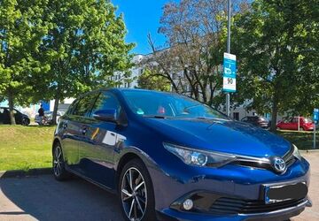 Toyota Auris 91.800 km 14.500 &euro; Berlin 10367
