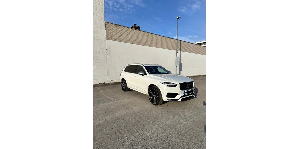 Volvo XC90 119.912 km 32.900 &euro; Berlin 14055