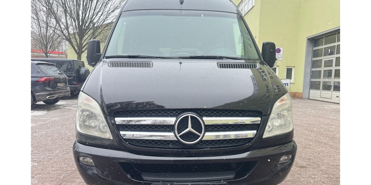 Mercedes-Benz Sprinter 379.761 km 15.990 &euro; Berlin 10178