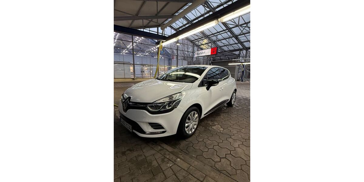 Renault Clio 29.000 km 9.900 &euro; Berlin 12353