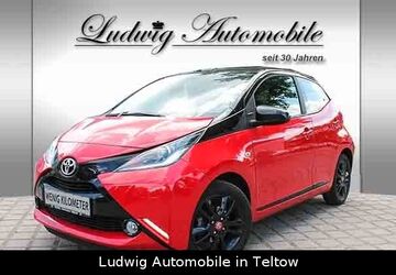 Toyota Aygo (X) 53.000 km 8.850 &euro; Teltow 14513