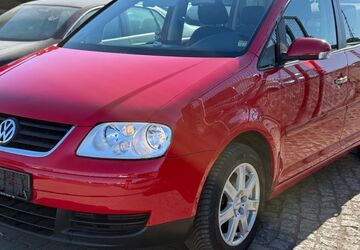 VW Touran 283.000 km 2.999 &euro; Berlin 13597
