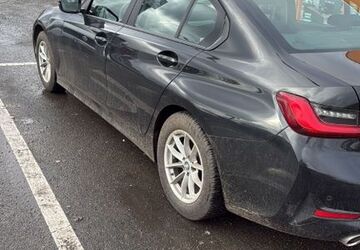 BMW 320 131.000 km 21.999 &euro; Berlin 12057