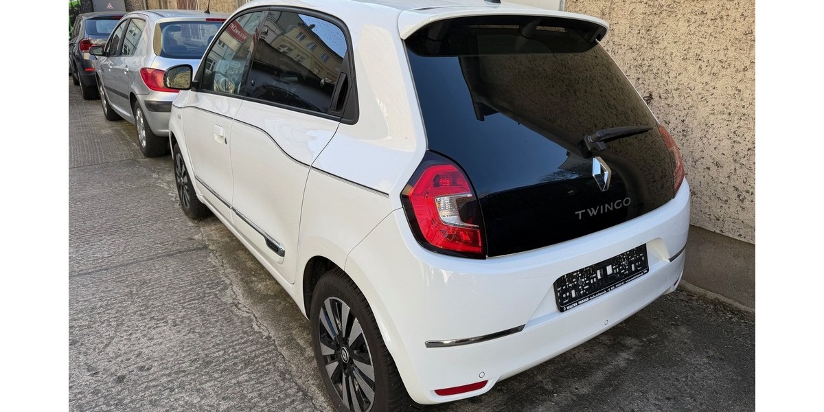 Renault Twingo III E-Tech 100 Navi Sitzheizung 12.500 km 11.999 &euro; Berlin 10247