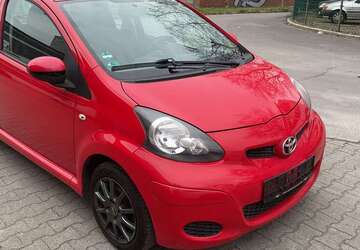 Toyota Aygo 165.450 km 2.499 &euro; Berlin 13585
