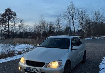 Lexus IS 200 180.000 km 5.000 &euro; Stahnsdorf 14532