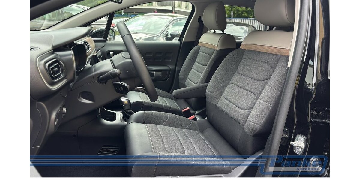 Citroen C3 110 S&S EAT6 Shine PT*LED*NAV*RFK*BT*SHZ* 13.571 km 14.890 &euro; Berlin 13187