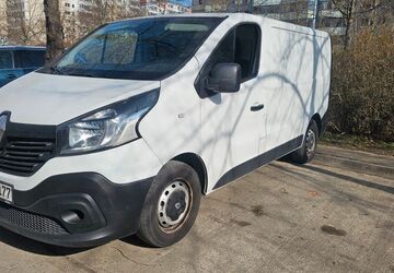 Renault Trafic 184.372 km 8.800 &euro; Berlin 13051