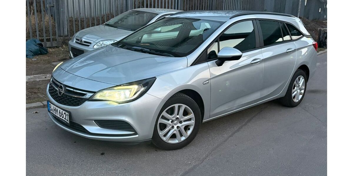 Opel Astra 209.000 km 7.200 &euro; Berlin 13599