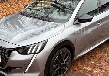 Peugeot 208 27.500 km 14.990 &euro; Berlin 12249