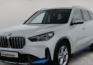 BMW iX1 43.645 km 40.900 &euro; Berlin 14057