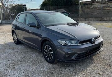 VW Polo 97.000 km 15.400 &euro; Berlin 12307