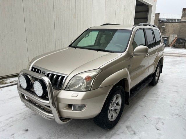 Toyota Land Cruiser 157.000 km 13.999 &euro; berlin 12305