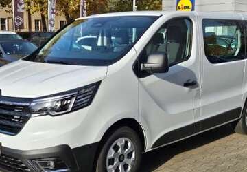 Renault Trafic 9.500 km 32.890 &euro; Berlin - Steglitz 12247