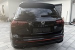 VW Tiguan R-Line Black MATRIX ACC CAM 20 Z HARMAN 57.456 km 29.999 &euro; Berlin 10247