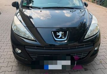 Peugeot 207 100.000 km 2.750 &euro; Berlin 13409
