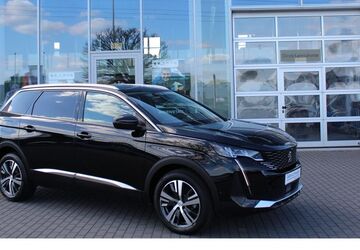 Peugeot 5008 48.726 km 23.999 &euro; Potsdam 14482