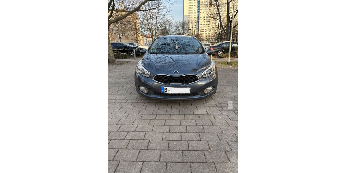 Kia ceed Sportswagon 213.000 km 7.800 &euro; Berlin 10356