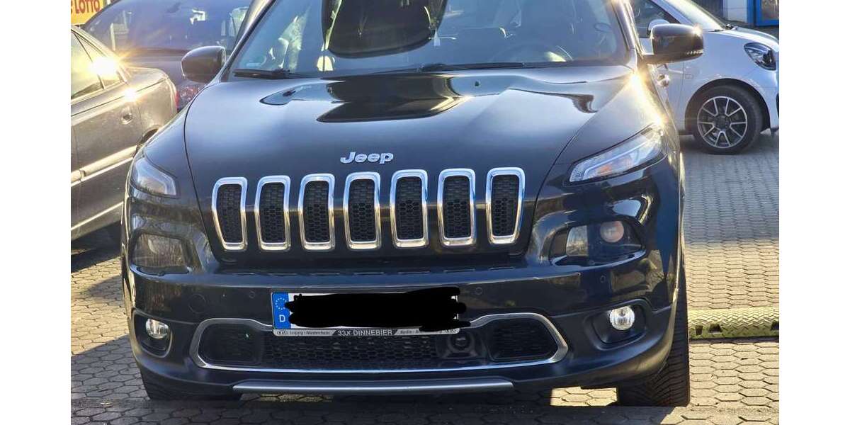 Jeep Cherokee 146.000 km 17.000 &euro; Berlin 13593