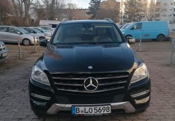 Mercedes-Benz ML 250 228.011 km 14.700 &euro; Berlin 12203
