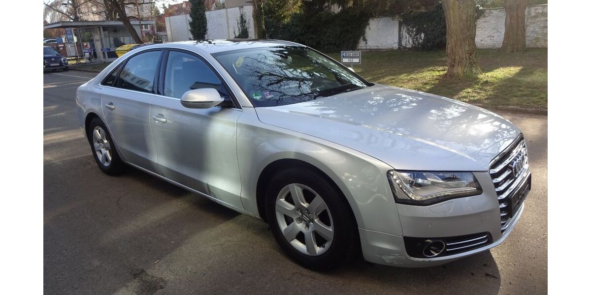 Audi A8 200.000 km 13.900 &euro; Berlin 12249
