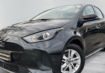 Mazda 2 Hybrid 18.649 km 22.990 &euro; Berlin 12247