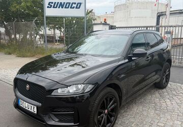 Jaguar F-Pace 189.536 km 13.490 &euro; Berlin 13597