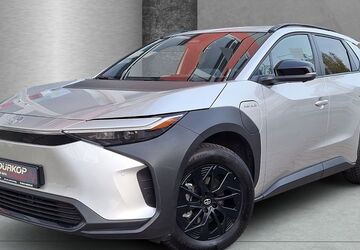 Toyota bZ4X 8.724 km 28.990 &euro; Berlin 10409