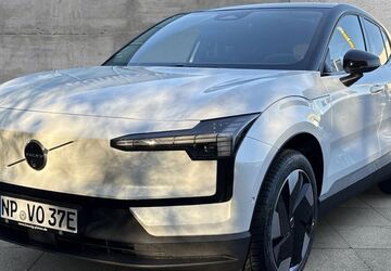 Volvo EX30 4.000 km 47.950 &euro; Berlin Tegel 13509