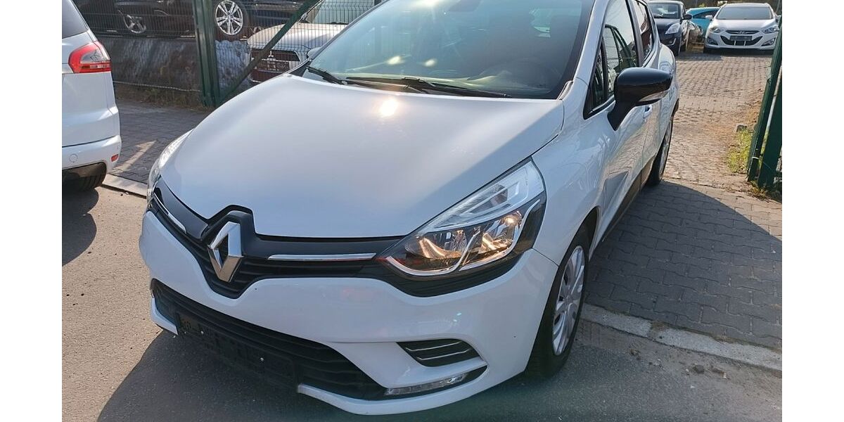 Renault Clio 122.000 km 6.999 &euro; Berlin 13597