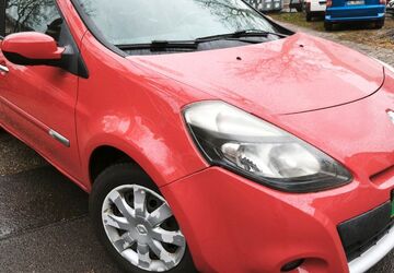 Renault Clio 163.000 km 2.990 &euro; Berlin - Schöneberg 10781