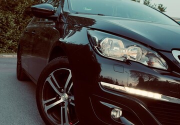 Peugeot 308 105.000 km 6.500 &euro; Berlin 10178