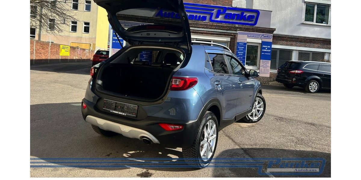 Kia Stonic Spirit 1.0*NAV*SHZ*RFK*BT*TotW*LED* 75.000 km 12.990 &euro; Berlin 13187