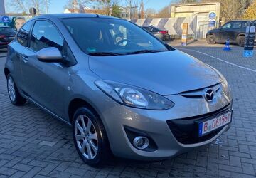 Mazda 2 98.000 km 3.599 &euro; Berlin 12057