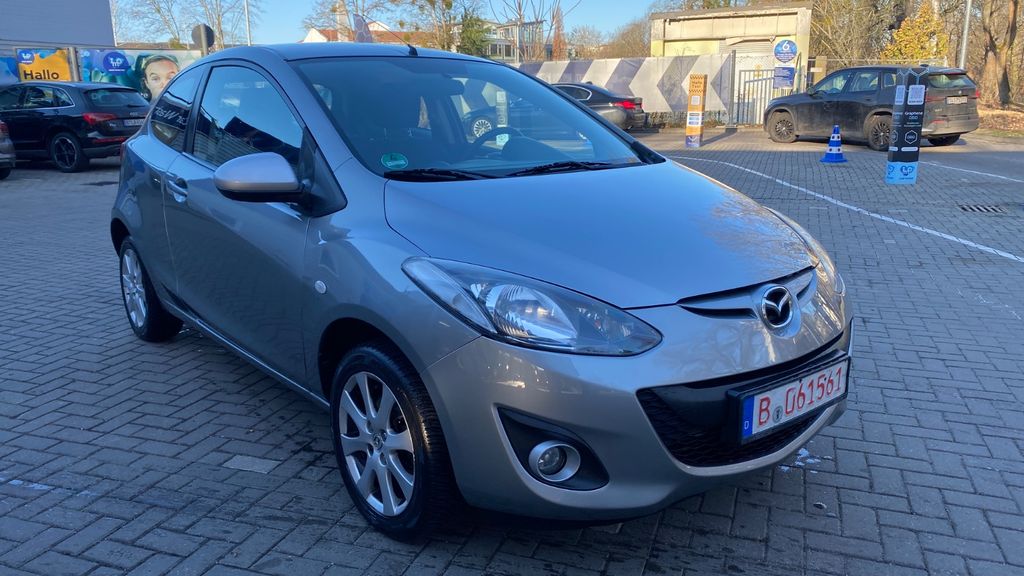 Mazda 2 98.000 km 3.599 &euro; Berlin 12057
