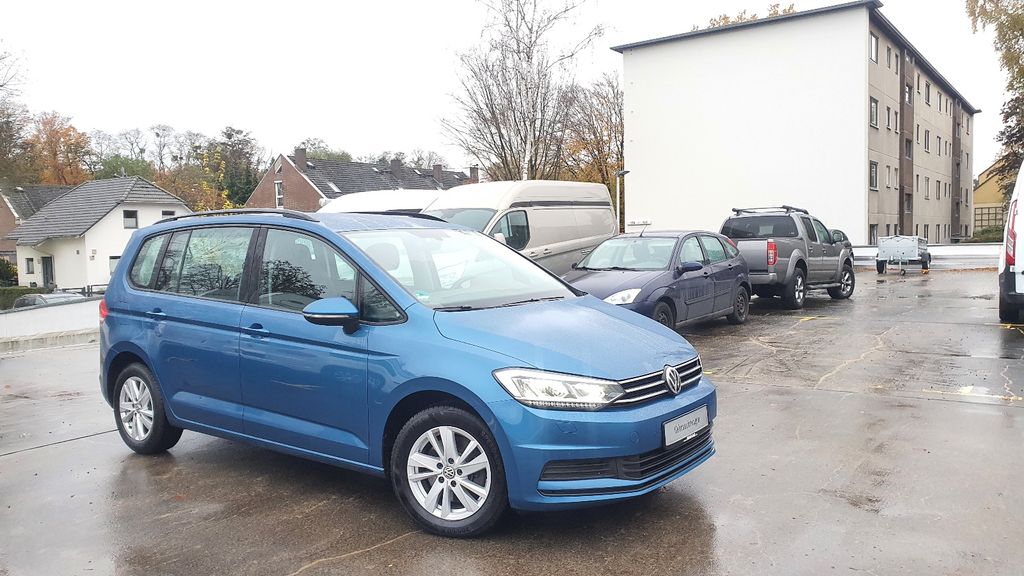 VW Touran 210.000 km 16.200 &euro; Berlin 13581