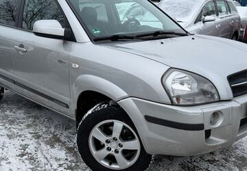 Hyundai TUCSON 178.458 km 5.990 &euro; Berlin 13089