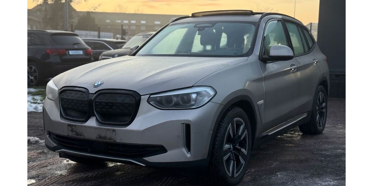 BMW iX3 100.000 km 27.490 &euro; Ludwigsfelde 14974
