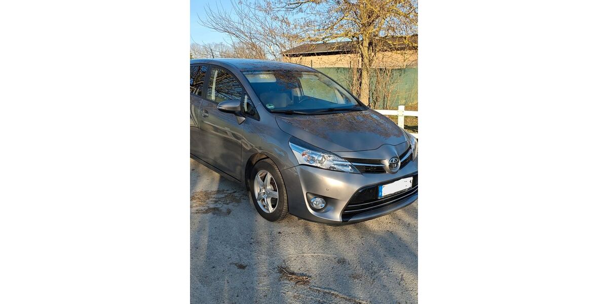 Toyota Verso 108.000 km 11.500 &euro; Berlin 12278