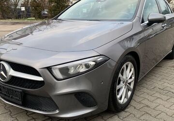 Mercedes-Benz A 180 156.400 km 16.400 &euro; Berlin 12057