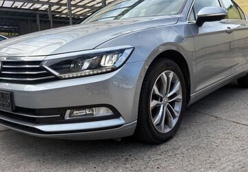 VW Passat 74.000 km 16.999 &euro; Berlin 12099