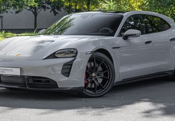 Porsche Taycan 15.932 km 93.330 &euro; Berlin 10587