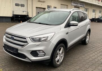 Ford Kuga 63.000 km 10.999 &euro; Berlin 12057